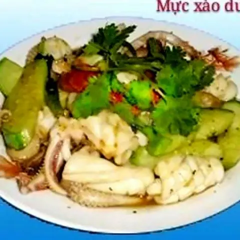 Hình ảnh Mực xào dưa leo