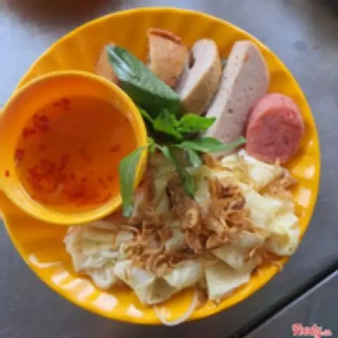 Hình ảnh bánh ướt trứng Chả Đặc Biệt 