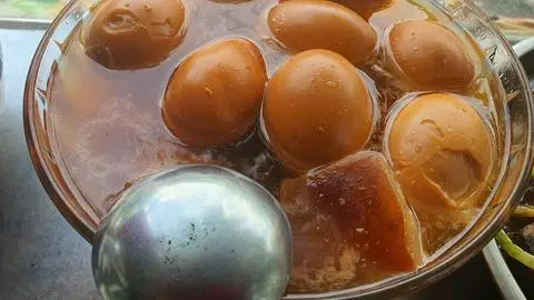 Hình ảnh Thịt kho trứng