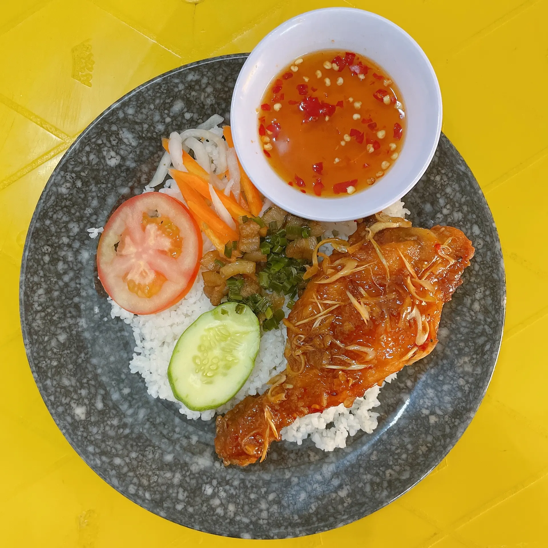 Hình ảnh Cơm Đùi tắm mắm