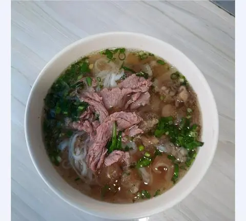 Hình ảnh Phở tái gân