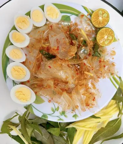 Hình ảnh Bánh tráng muối nhuyễn tỏi ớt