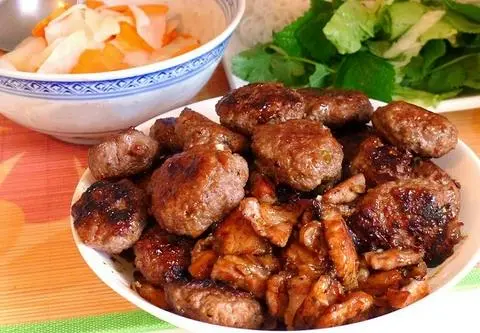Hình ảnh Chả Viên