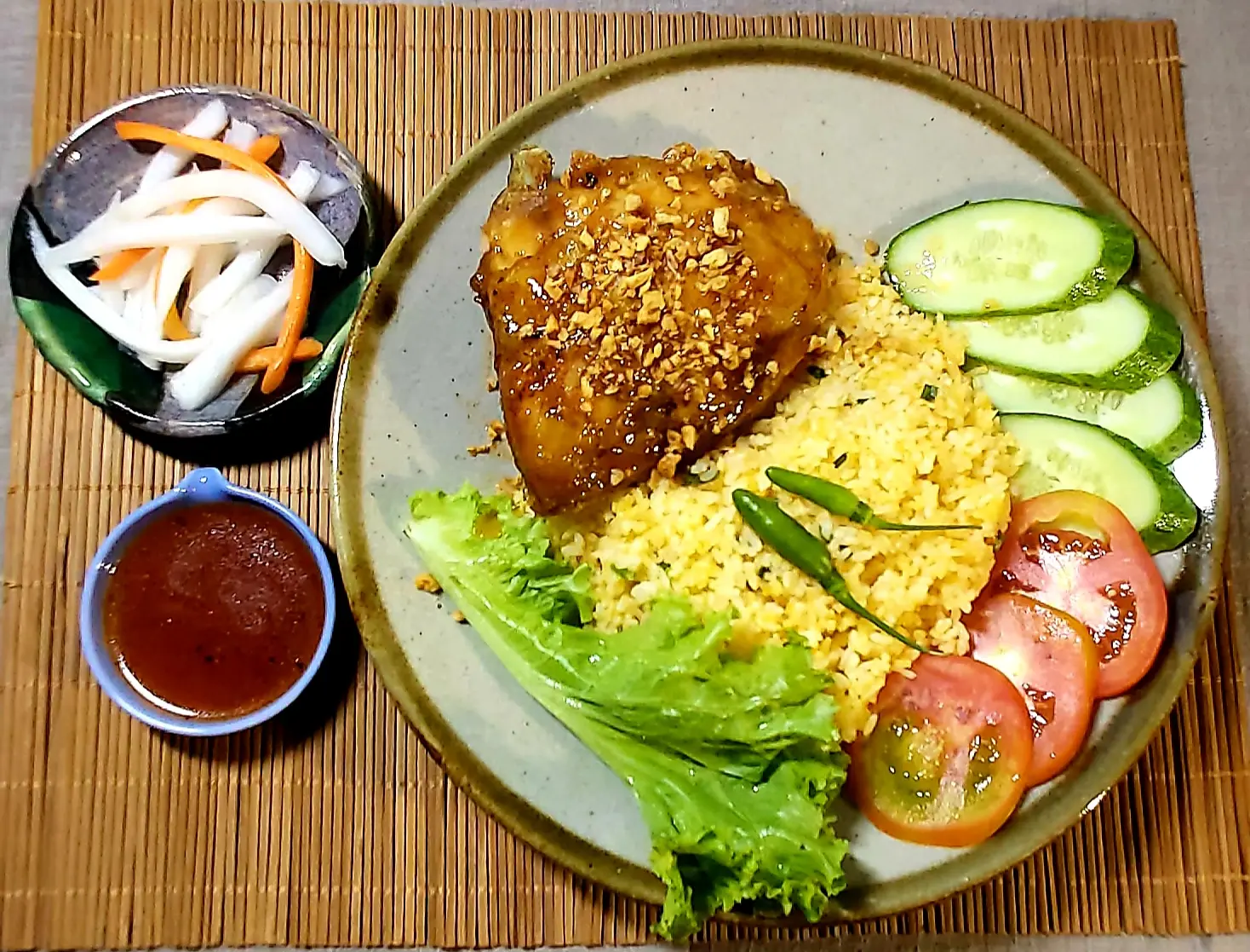 Hình ảnh Combo x2 Cơm Gà Má Đùi - Mắm Tỏi 
