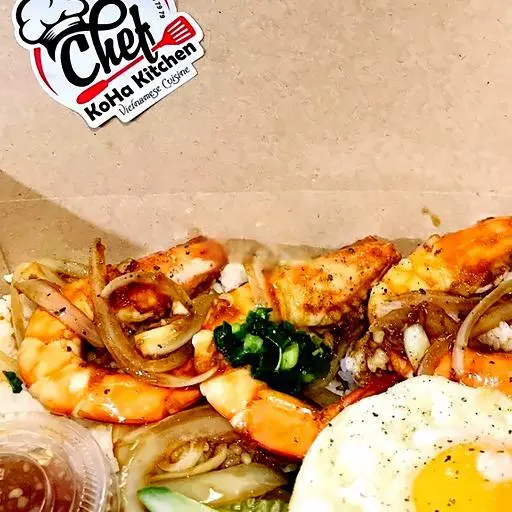 Hình ảnh Cơm Đỏ Tôm - Ốp La