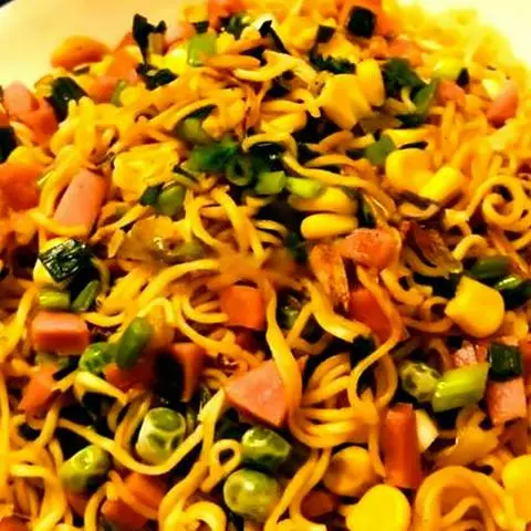 Hình ảnh Mì xào thập cẩm