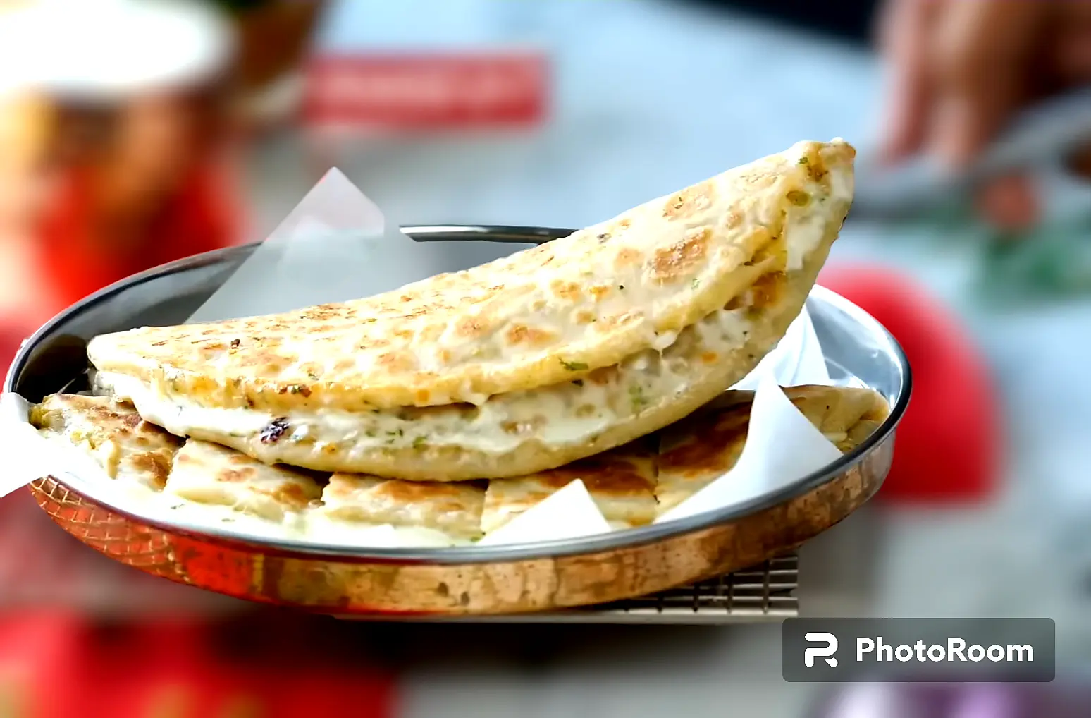 Hình ảnh Paratha Onion Mozzarella (Bánh Vị Hành Nhân Mozzarella)