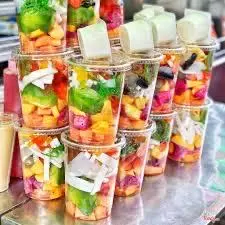 Hình ảnh Trái cây tô sữa chua