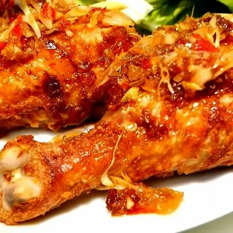 Hình ảnh Đùi gà thêm 