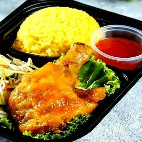 Hình ảnh 2 CƠM GÀ SỐT CAY LỚN - 2 Trà Đào Sả Detox