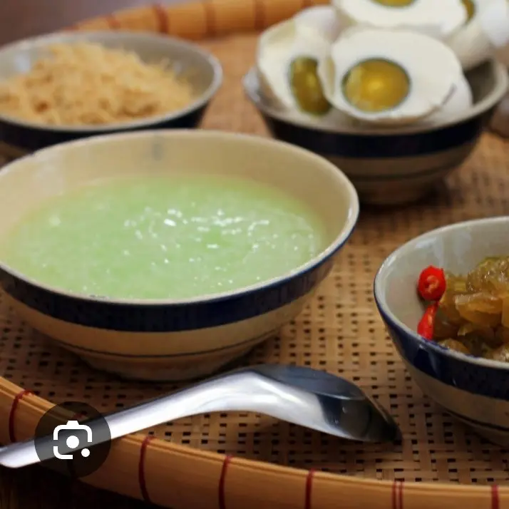 Hình ảnh cháo trắng + trứng muối + dưa mắm +tặng ly coca