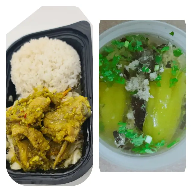 Hình ảnh Cơm gà xào sả + Canh hủ qua