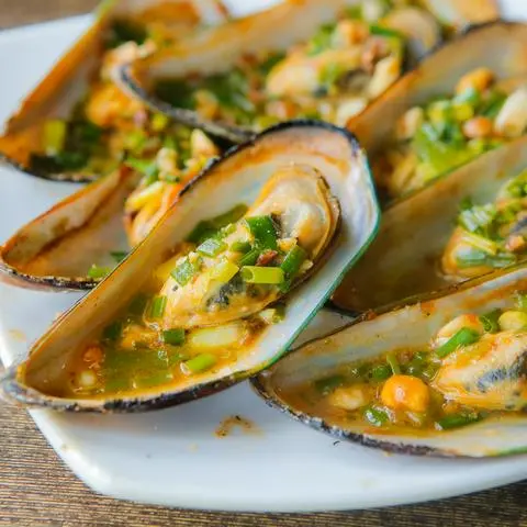 Hình ảnh vẹm xanh nướng nước mắm 