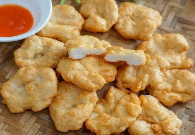 Hình ảnh Chả Mực Giã Tay Hạ Long (1 Miếng) + (Kèm Tương Ớt, Cà)