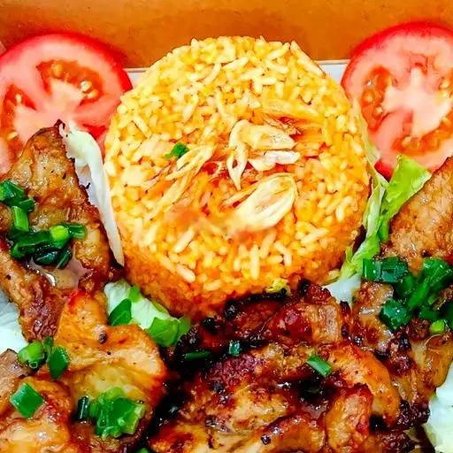 Hình ảnh Cơm Đỏ Thịt Nướng