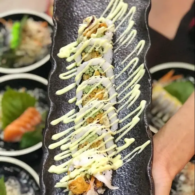 Hình ảnh Cơm cuộn gà sốt chanh dây 
