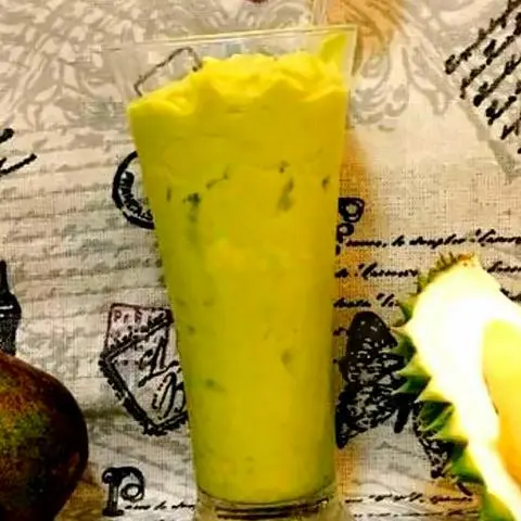 Hình ảnh Sinh tố Bơ - Sầu riêng - Xoài