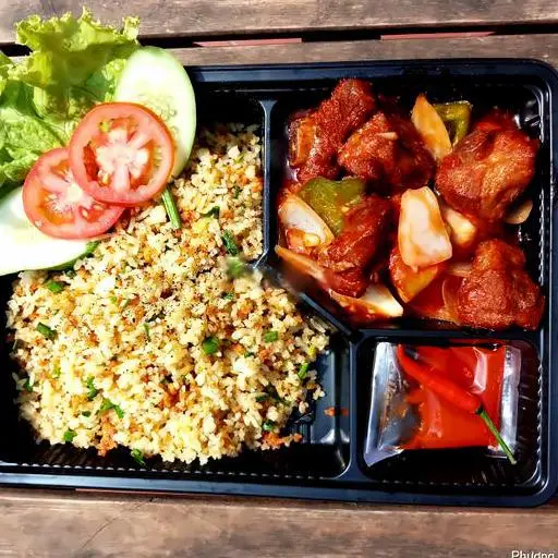 Hình ảnh Cơm Chiên Sườn Chua Ngọt