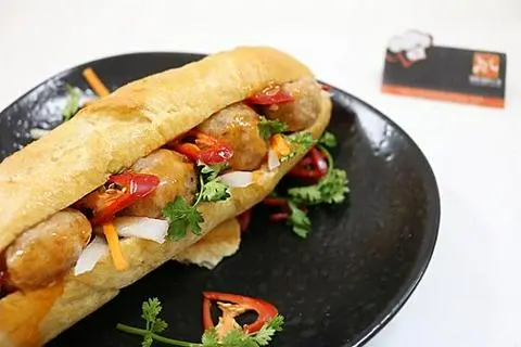 Hình ảnh bánh mì cá viên chiên ngẫu nhiên