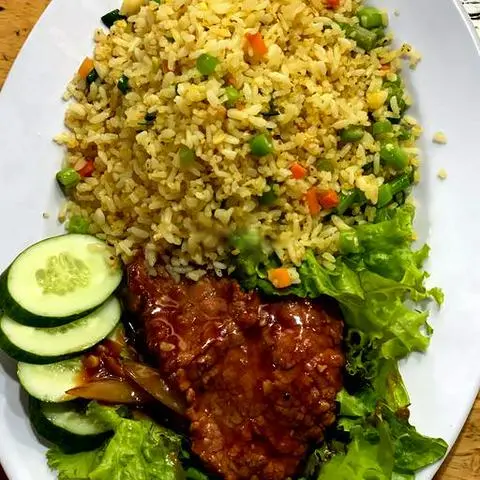 Hình ảnh Cơm chiên bò bít tết 