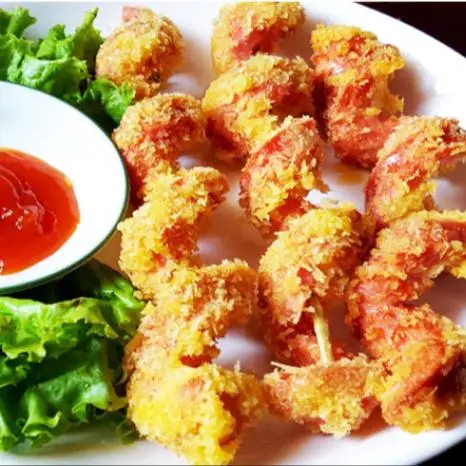 Hình ảnh Xúc Xích Lốc Xoáy - 1 cây