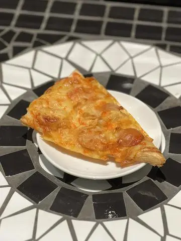 Hình ảnh CHEEZY SAUSAGE CROZZA