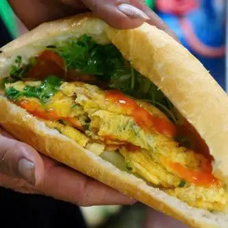 Hình ảnh Bánh mì Hột Vịt chiên độc lạ Sài Gòn Mập bán