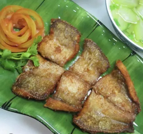 Hình ảnh Cá lóc muối sả chiên 150g