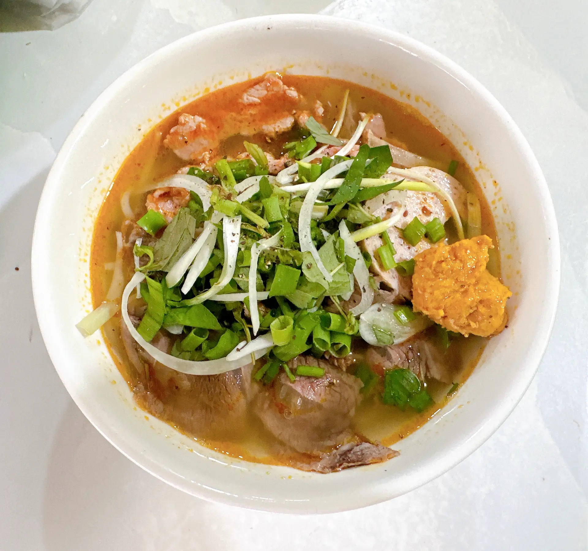Hình ảnh Bún bò tái - nạm - chả