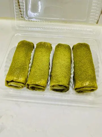 Hình ảnh bánh crepe qudding trà xanh 