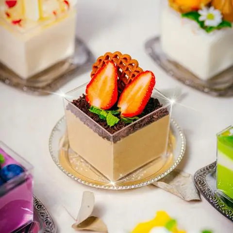Hình ảnh Cup Black Tea Mousse - Bánh kem lạnh vị trà sữa nguyên lá