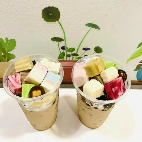 Hình ảnh Trà sữa full topping (12-14) size L
