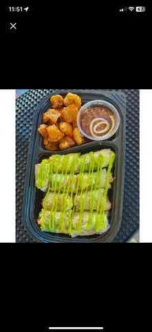 Hình ảnh Bánh Cuốn Bơ Cốm (Xốt Me Bơ)