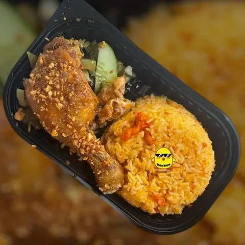 Hình ảnh Cơm gà má đùi/ đùi tỏi sốt tự chọn