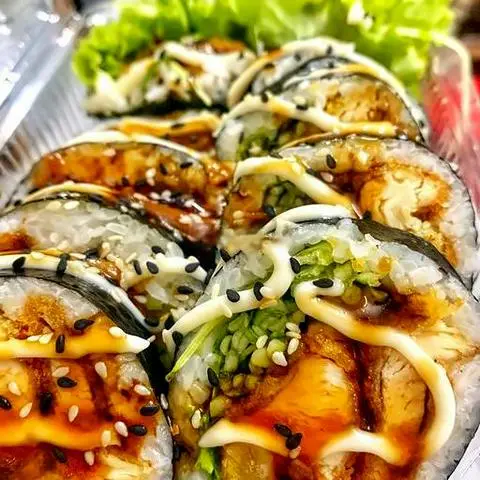 Hình ảnh Kimbap gà xù sốt teriyaki