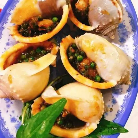 Hình ảnh Óc Tỏi Nướng tiêu xanh 2 con