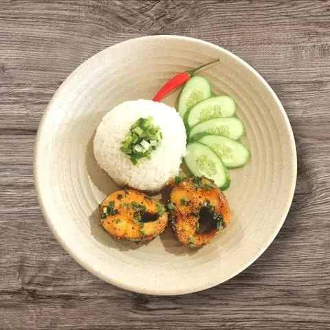 Hình ảnh Cơm cá lóc kho tiêu
