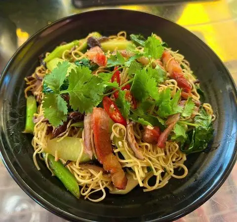 Hình ảnh Mì xào tam tơ xá xíu cải ná