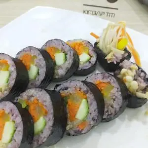 Hình ảnh Kimbap rau nấm chay