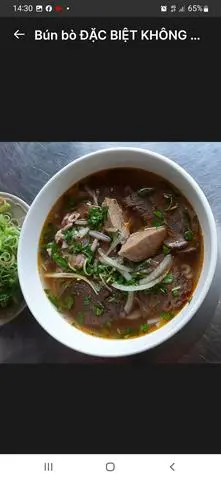 Hình ảnh Bún bò đặc biệt đầy đủ không giò heo