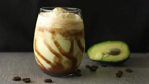Hình ảnh sinh tố bơ cà phê