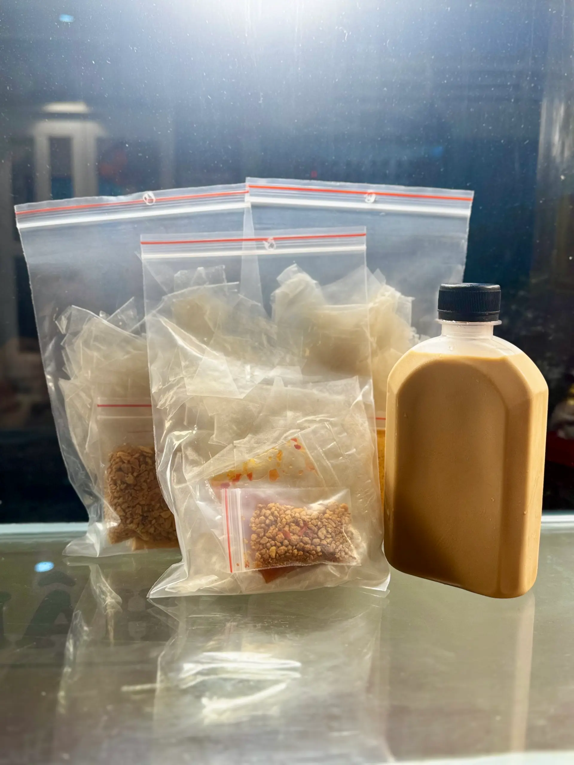 Hình ảnh Combo Set 4 (3 Loại Bánh Tráng + 1 Trà Sữa Truyền Thống)