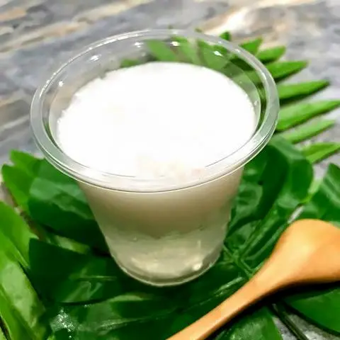 Hình ảnh Rau câu dừa ly