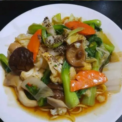 Hình ảnh Mì xào mềm