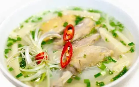 Hình ảnh Cháo gà chặt - gỏi rau