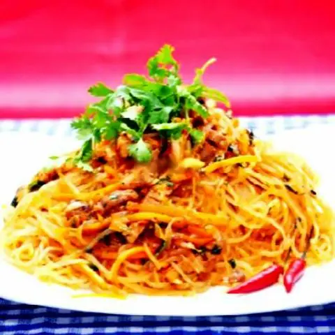Hình ảnh Mì xào kimchi
