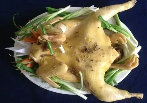 Hình ảnh Gà Hấp Hành (có cháo+gỏi+lòng)