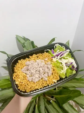 Hình ảnh Mì trộn Thịt Băm