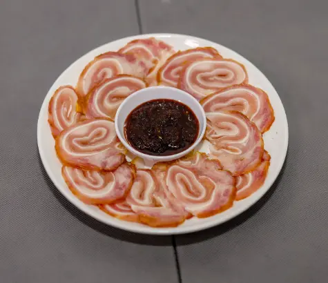 Hình ảnh Tai heo ngũ vị
