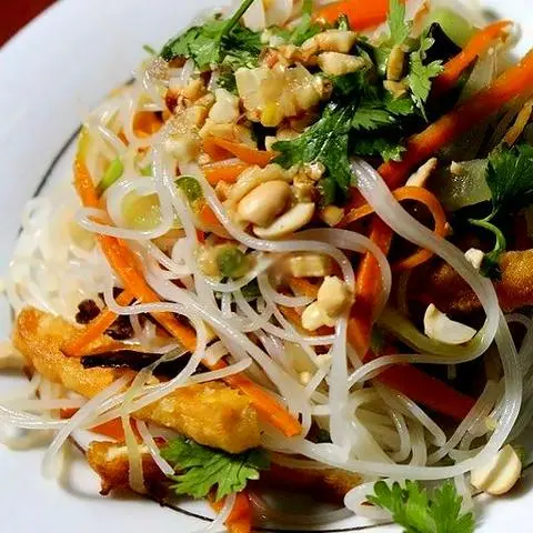 Hình ảnh Bún gạo xào chay